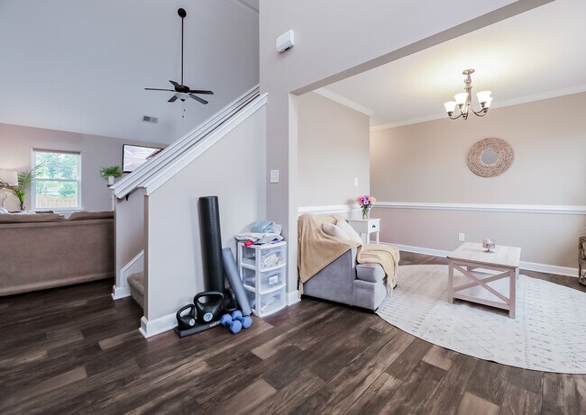 Building Photo - 425 Sea Buoy Ln