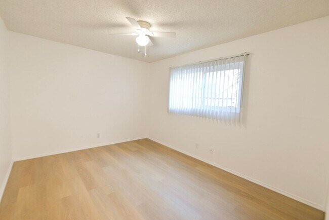 Building Photo - 306 Avenida Granada