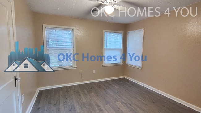 Building Photo - Start The New Year Here! 3 Bedroom, 1 Blk. So.of UCO