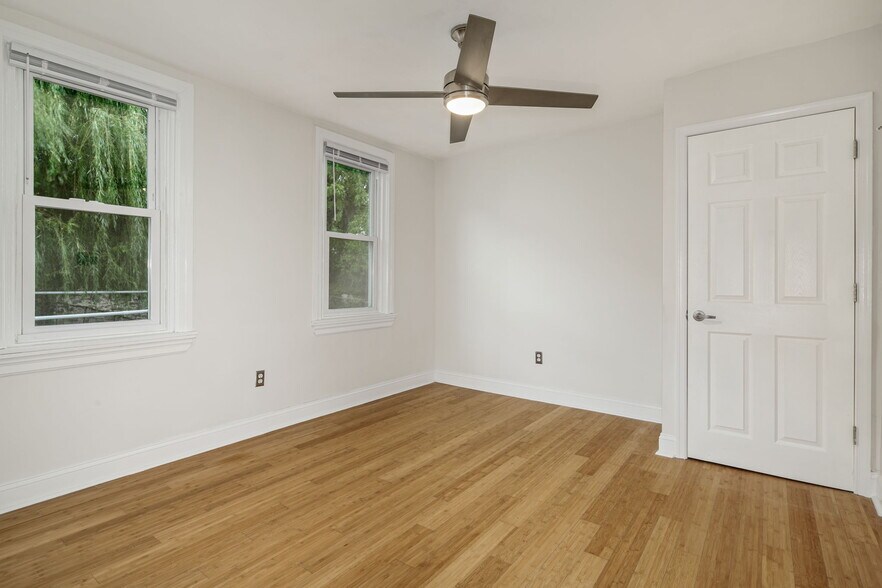 Second floor rear bedroom - 4161 Apple St