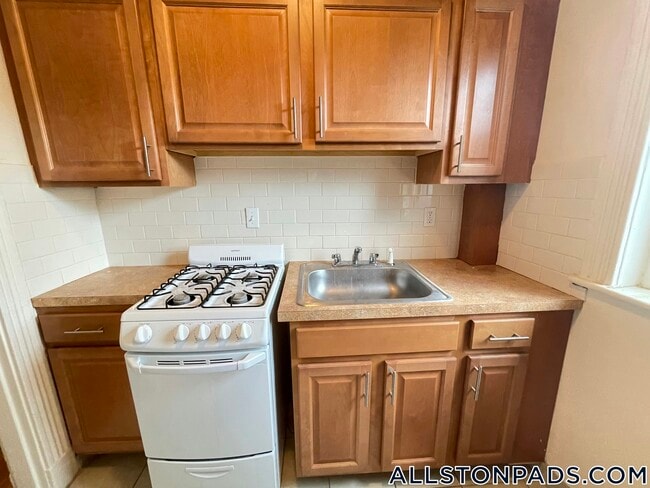 Building Photo - 1148 Commonwealth Ave