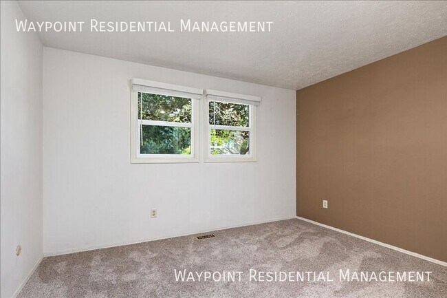 Building Photo - 3108 Woodbrook Pl