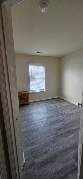 Building Photo - 9 E Calabash Ct