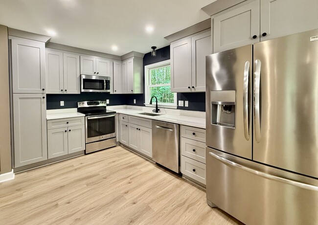 Building Photo - 5635 Falkirk Dr