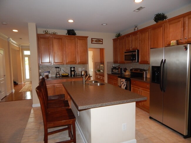 Building Photo - 424 Sheltered Cove Court