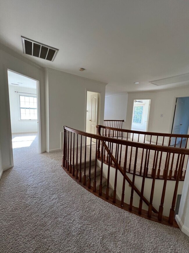 Building Photo - 3025 Windy Knoll Ct