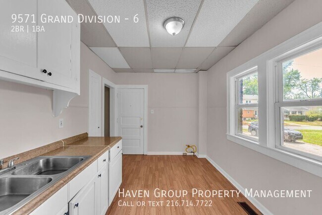 Building Photo - 9571 Grand Division Ave