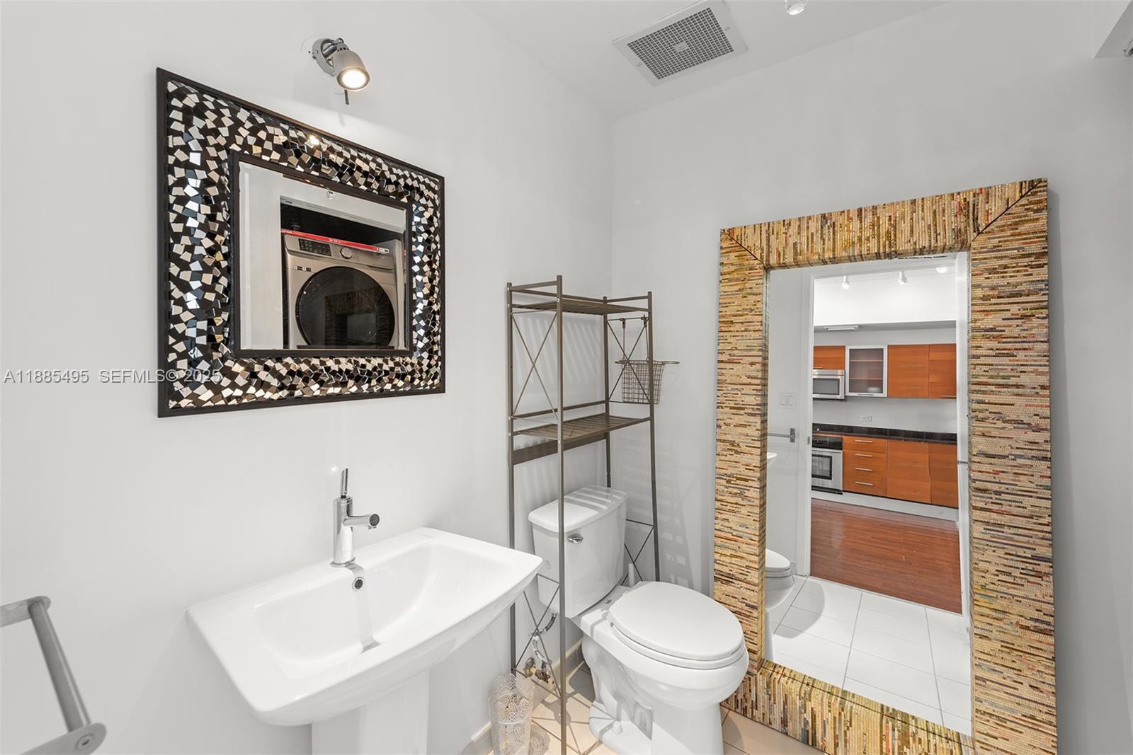 Building Photo - 3470 E Coast Ave