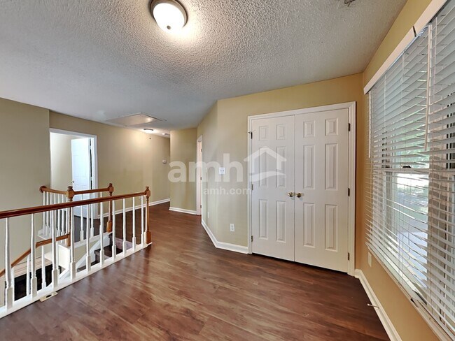 Building Photo - 3441 Singleleaf Ln