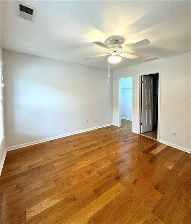 Building Photo - 1070 Admiral Crossing