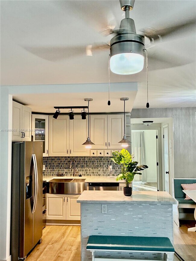 Building Photo - 67 Harwood Crescent