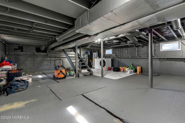 Building Photo - 460 Brickyard Rd