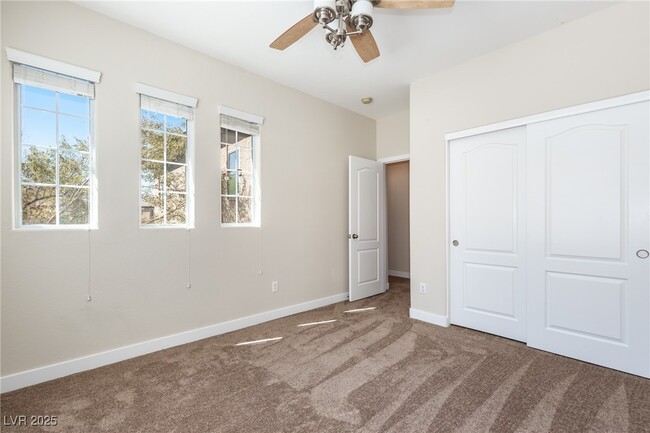 Building Photo - 8244 Brilliant Pompon Pl