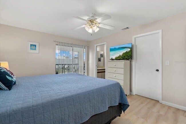 Building Photo - 1531 Placida Rd