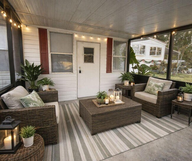 Building Photo - 8801 E Moonrise Ln