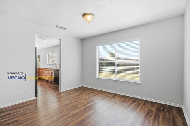 Building Photo - 8138 Elktree Pass