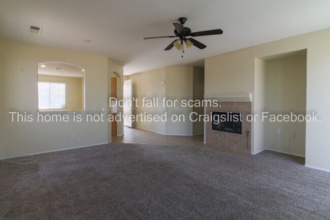 Building Photo - 11654 Maywood St