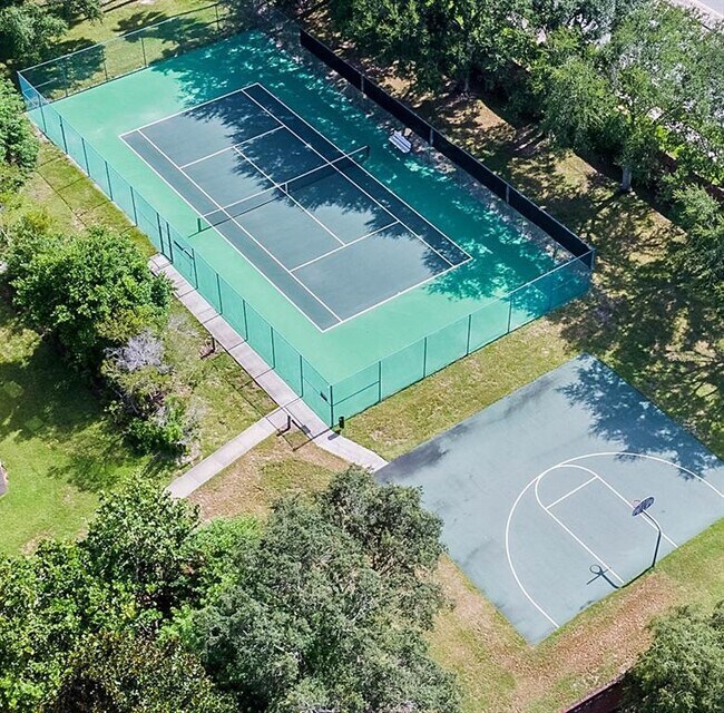 Building Photo - 8742 Southern Breeze Dr