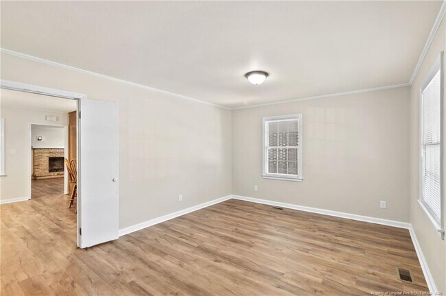 Building Photo - 309 Kenwood Dr