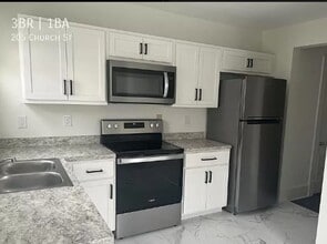 Building Photo - 205 Church St