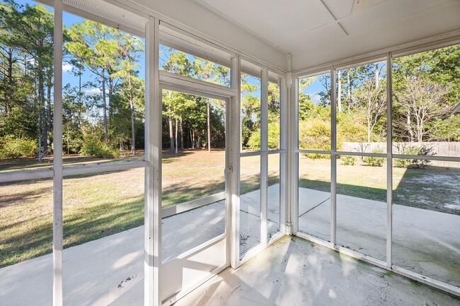 Building Photo - 24379 Sailfish Ln