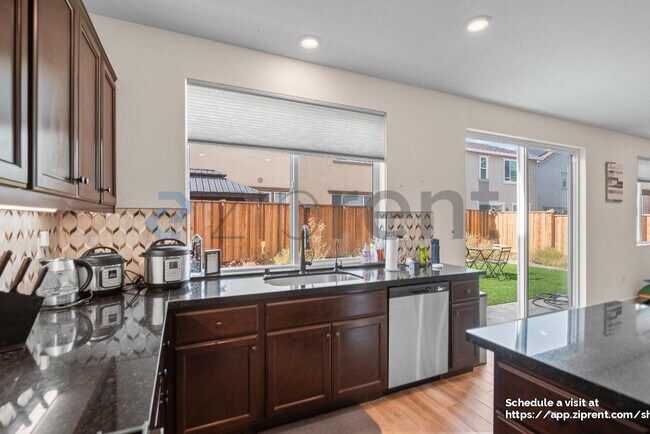 Building Photo - 5378 Shenandoah Vly Ln