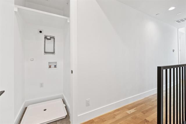 Building Photo - 4330 Dickason Ave