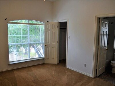 Building Photo - 5028 Enclave Ct