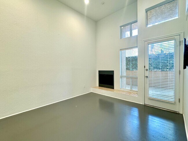 Building Photo - 7620 E Callisto Cir