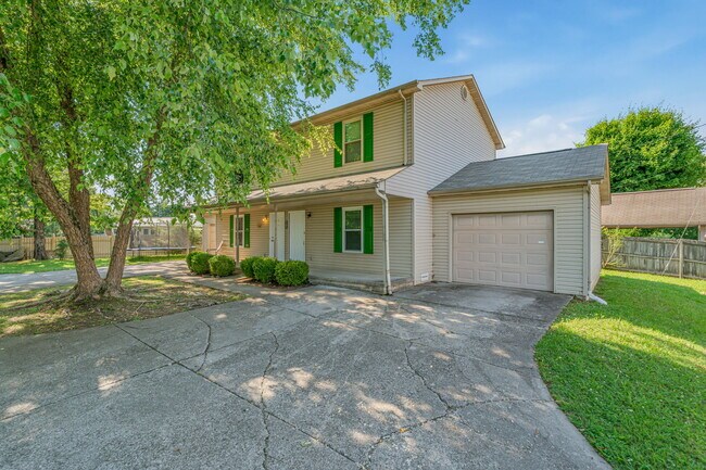 Building Photo - 5205 Cub Cir
