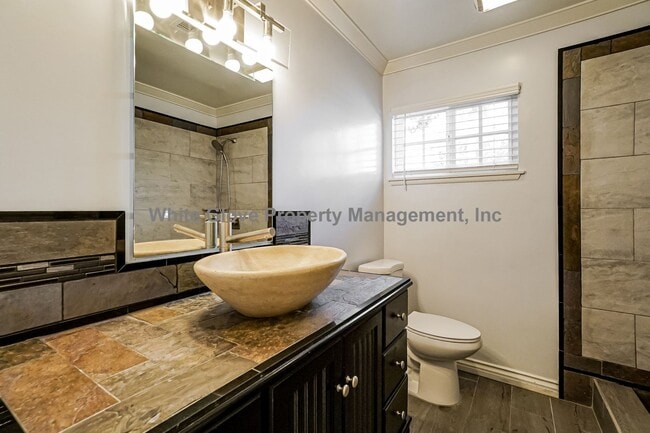 Building Photo - Charming 4-Bedroom Artesia Home with Sunroom, Large Backyard & Attached Garage