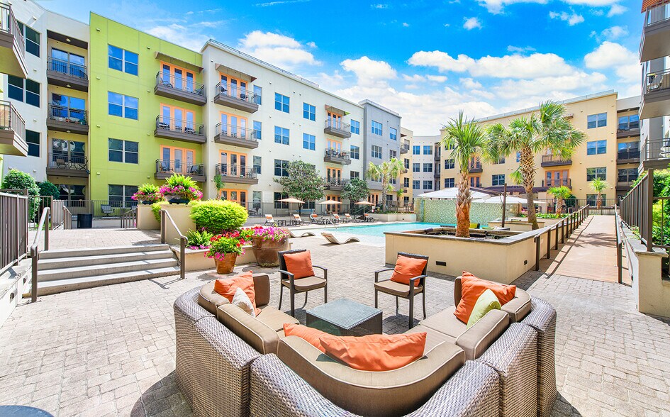 MAA Katy Trail 3223 Lemmon Ave Dallas TX 75204 Apartment Finder