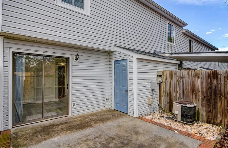 Building Photo - 561 Brookside Ct