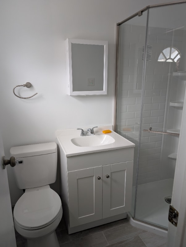 Building Photo - 136 Duffy Ave