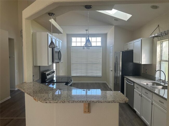 Building Photo - 2746 Heron's Landing Dr