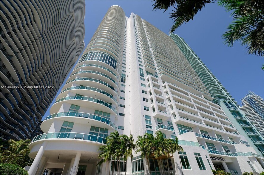 Primary Photo - 1800 N Bayshore Dr