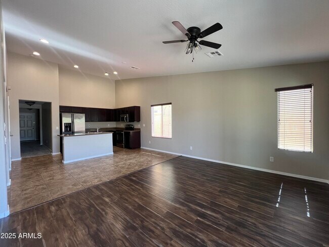 Building Photo - 1397 E Mayfield Dr