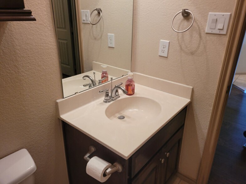 Building Photo - 5833 Tuleys Creek Dr
