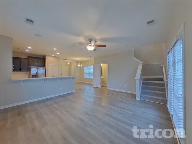 Building Photo - 120 Dunnsmore Dr