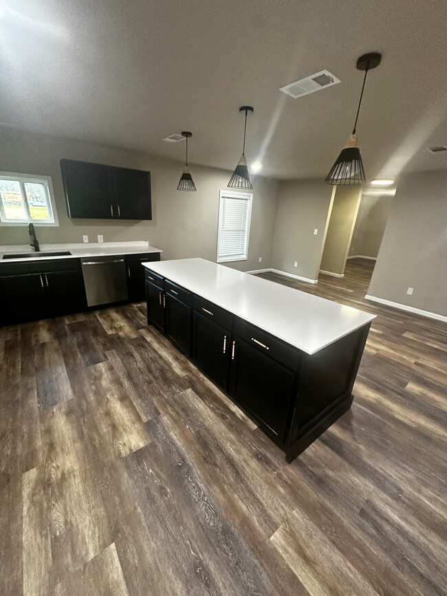 Building Photo - 11161 Soape Rd