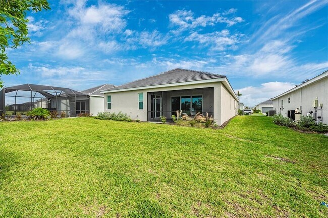 Building Photo - 17617 Santorini Ct