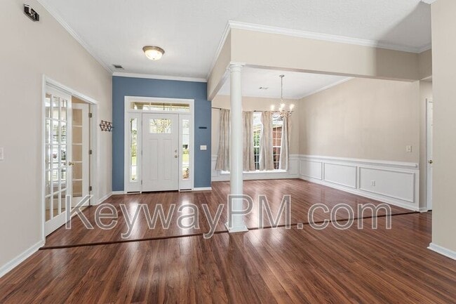 Building Photo - 435 St Julian Pl