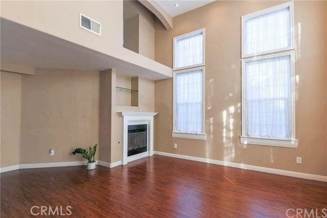 Building Photo - 820 N Justin Pl