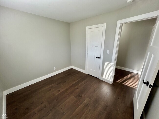 Building Photo - 154 Pearl St