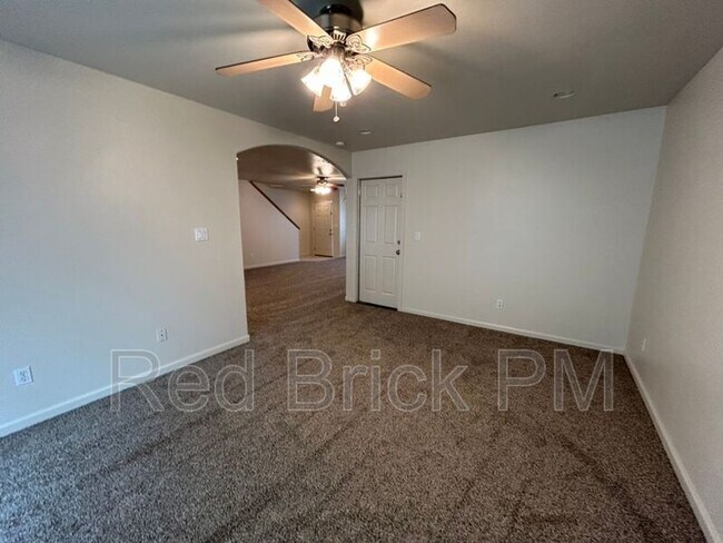 Building Photo - 1236 E Alexander Ave