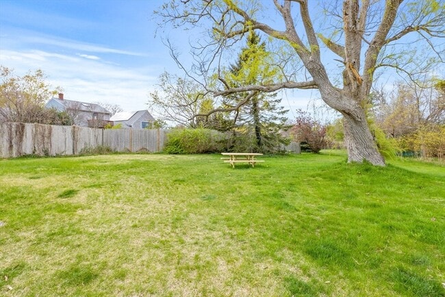 Building Photo - 4 Wianno Way