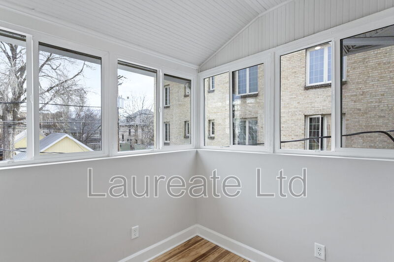 Building Photo - 1058 Pearl St