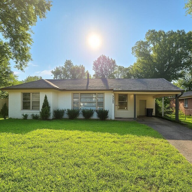 Primary Photo - 1500 Ivy Rd