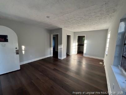 Building Photo - 1404 Briarcliff Dr