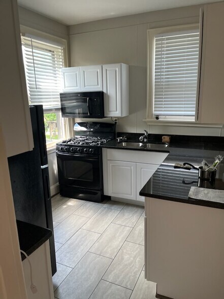 kitchen - 4333 Eileen Dr